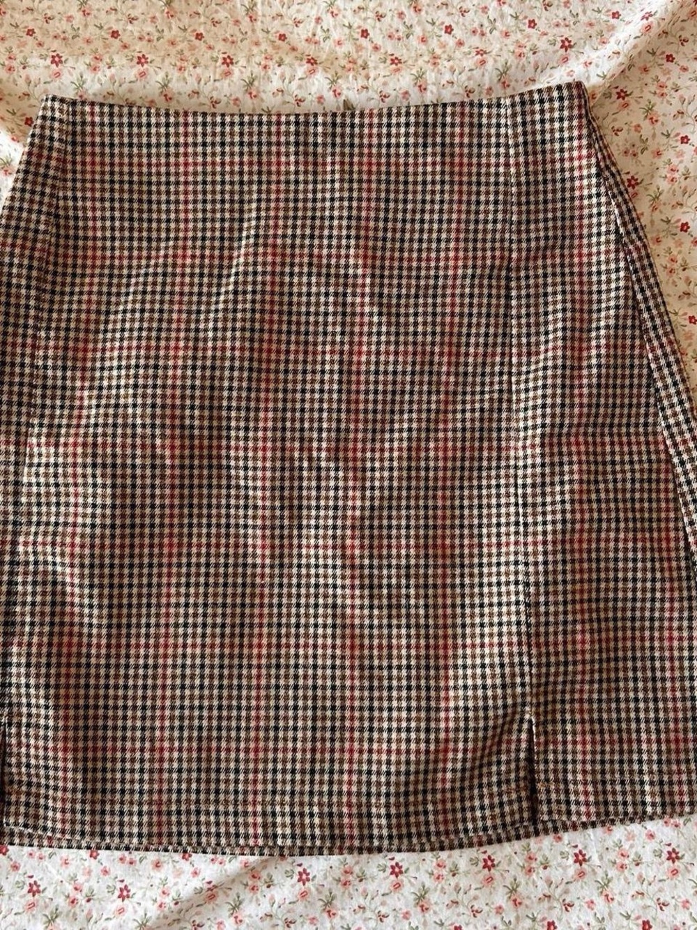 Brandy Melville Mini Skirt in Brown, Black and Red Plaid
